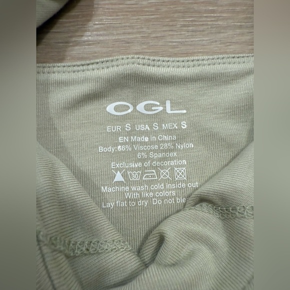 NWT OGL Eco-SkinKiss® Ruched Sides Square Brami Tank Top - Picture 3 of 4